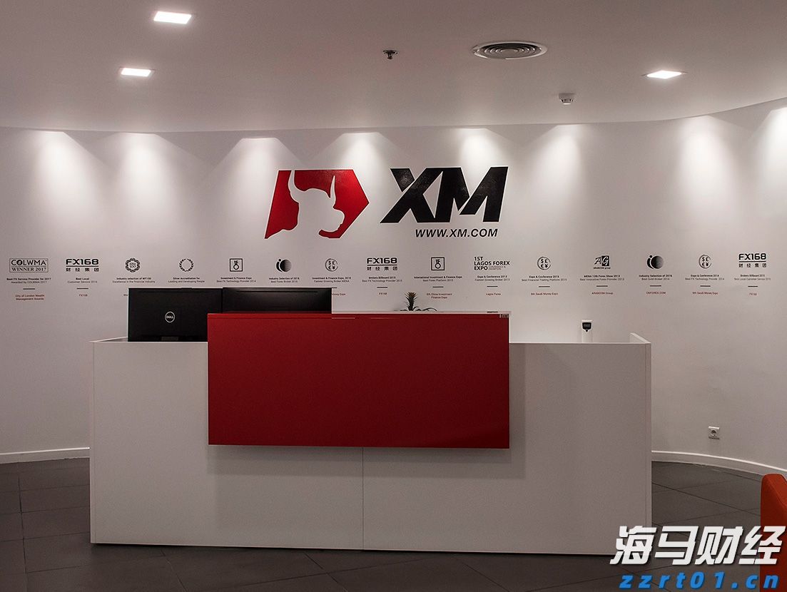 首届福建中青年美术书法作品双年展开幕